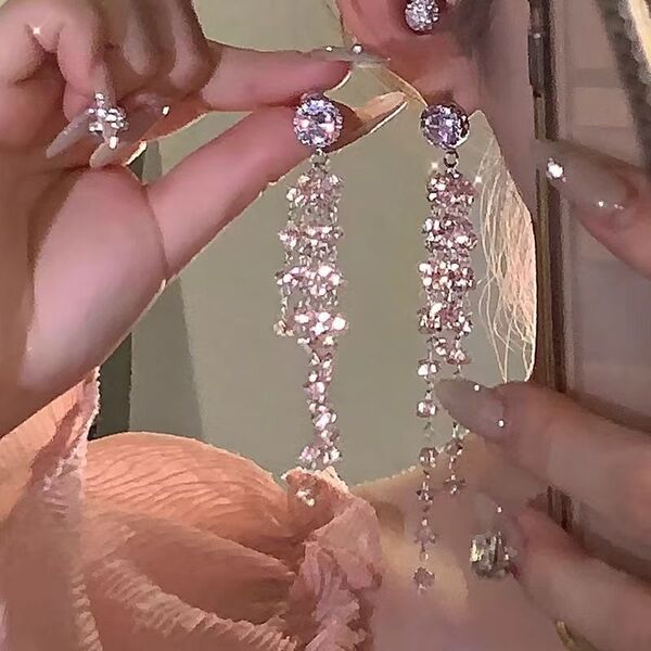 Pink Crystal Tassel Earrings, Sweet, Gentle, Personalized, Light Luxury, Fashionable Earrings, High-End Earrings