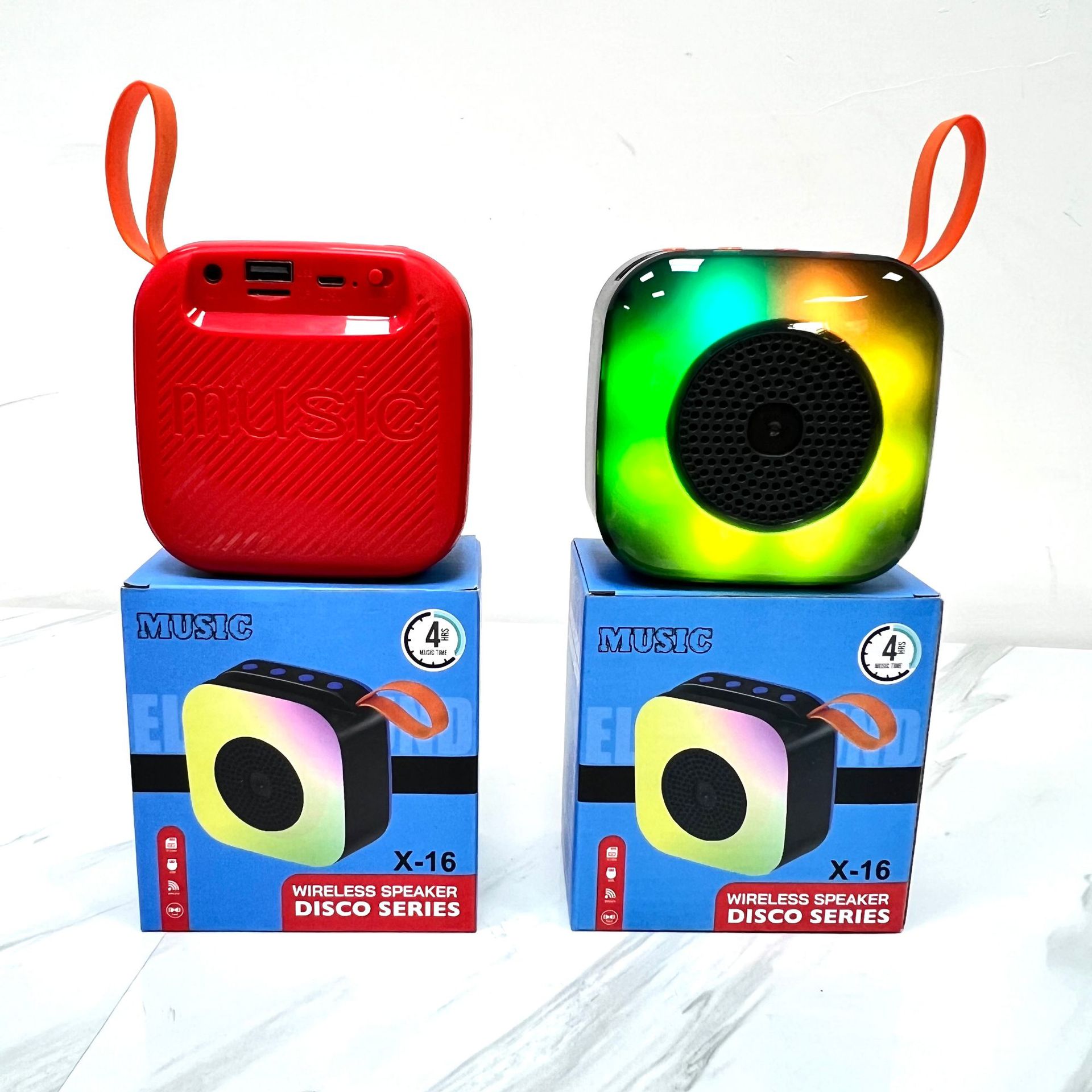 Altavoz pequeño con colgante para ciclismo, subwoofer Bluetooth, altavoz inalámbrico para exteriores con tarjeta insertable, luz colorida, reproductor multifuncional para el hogar