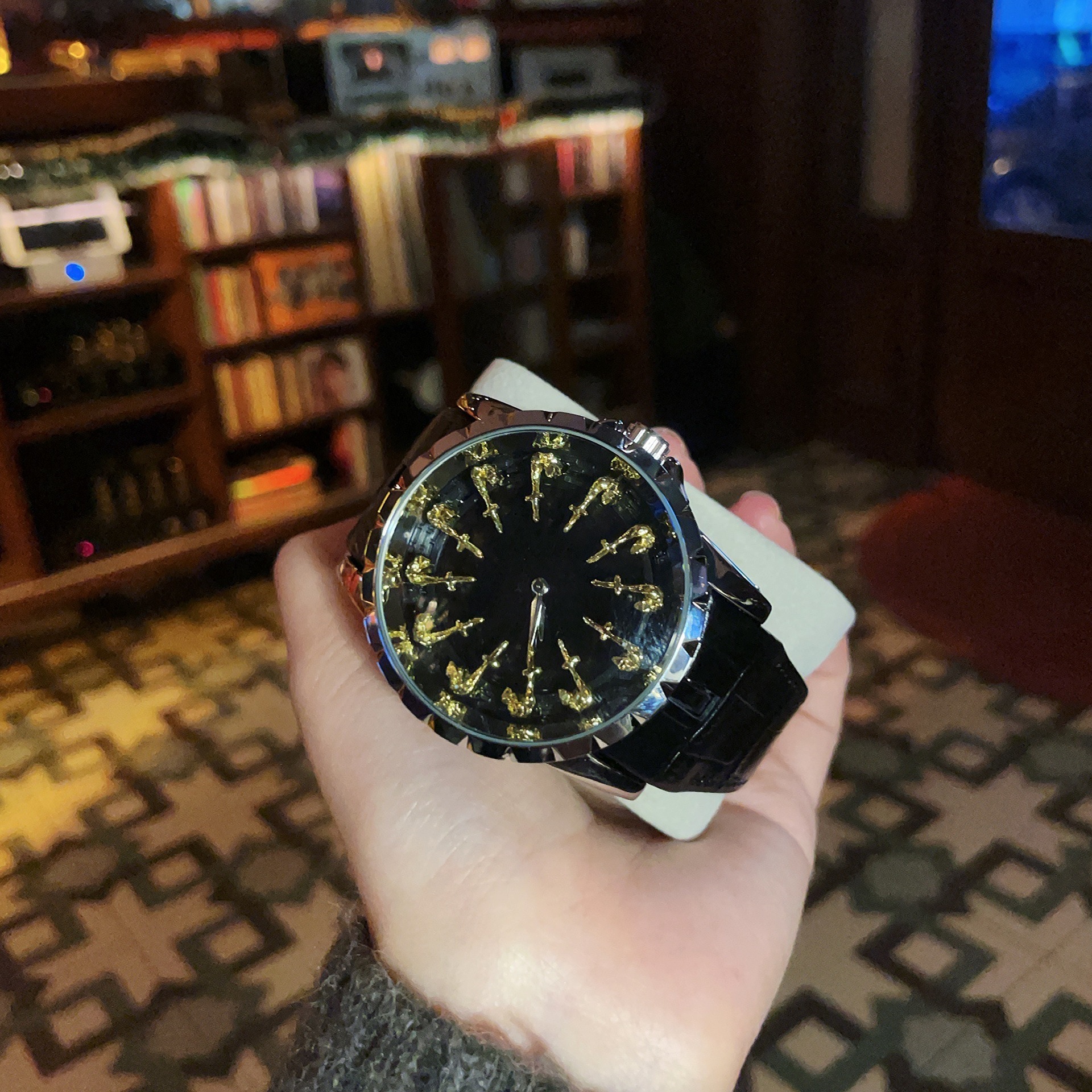 Twelve Knights Round Table Men’s Wristwatch Retro 3d Design Black_voghion.com