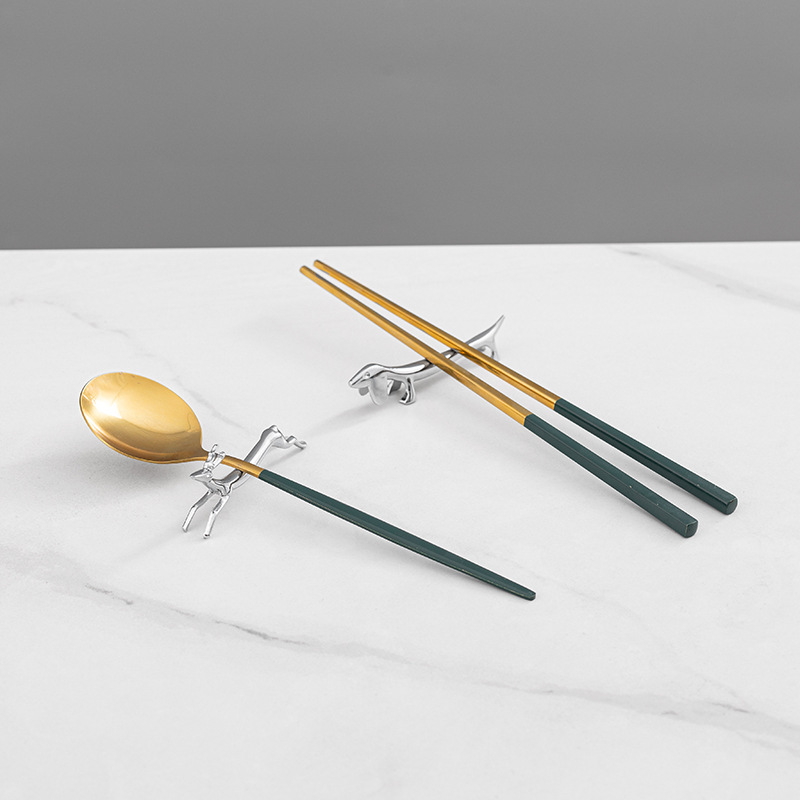 Estilo japonés palillos titular animal ciervo cachorro hogar vajilla creativa palillos cuchara titular palillos almohada Mesa decoración Hotel