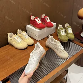 女式休闲单鞋;厚底拖鞋;女式皮靴