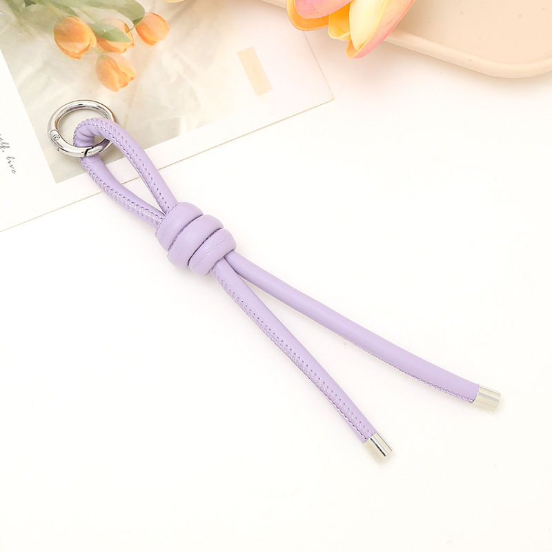 Nuevo tipo de cuerdas de cuero PU llavero colgante in bolsos de moda colgante cadena accesorios DIY tejido a mano