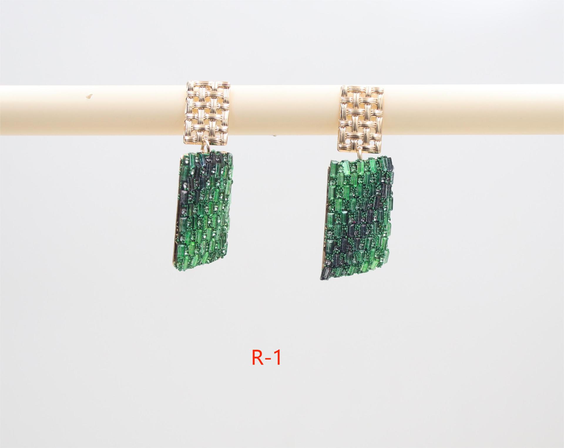 17g Weight Steel needle Ear Needle Material Glass Inlay Material Drop Earrings Classification 1 Pair Quantity Holiday, Daily Occasion Mixed materials Material Rectangle Pattern Women's Gender Inlay Design Simple Style Style 1 Pair Simple Style Rectangle Inlay Mixed Materials Glass Drop Earrings 1