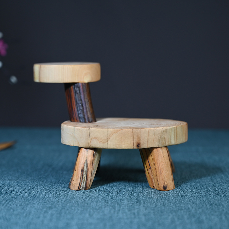 Cliff and cypress wood carving with two -layer base office living room. Porch decoration home decoration decoration craft