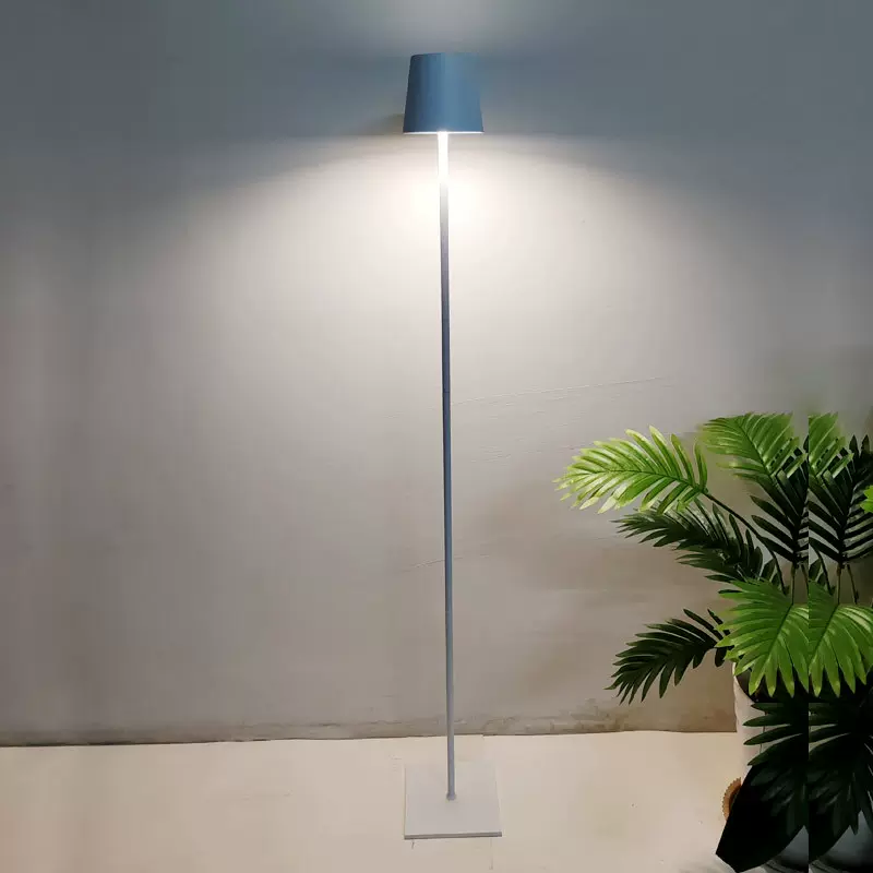 跨境新款太阳能落地灯客厅高颜值充电户外餐厅露营卧室沙发庭院灯