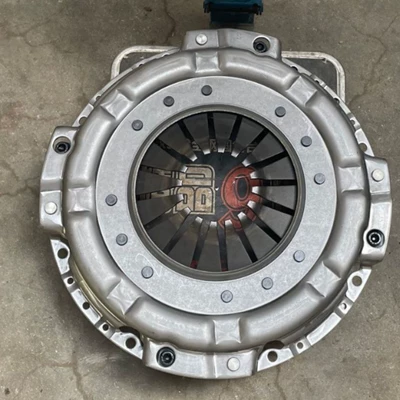 DS255 clutch pressure plate is compatible with agricultural vehicles such as Dongfeng Dolica, Foton harvesters, and JAC Kangling