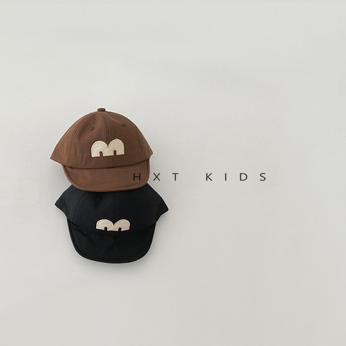 Baby hats spring and autumn short brim M letter fashionable peaked cap infants and young children spring wear baseball cap trend