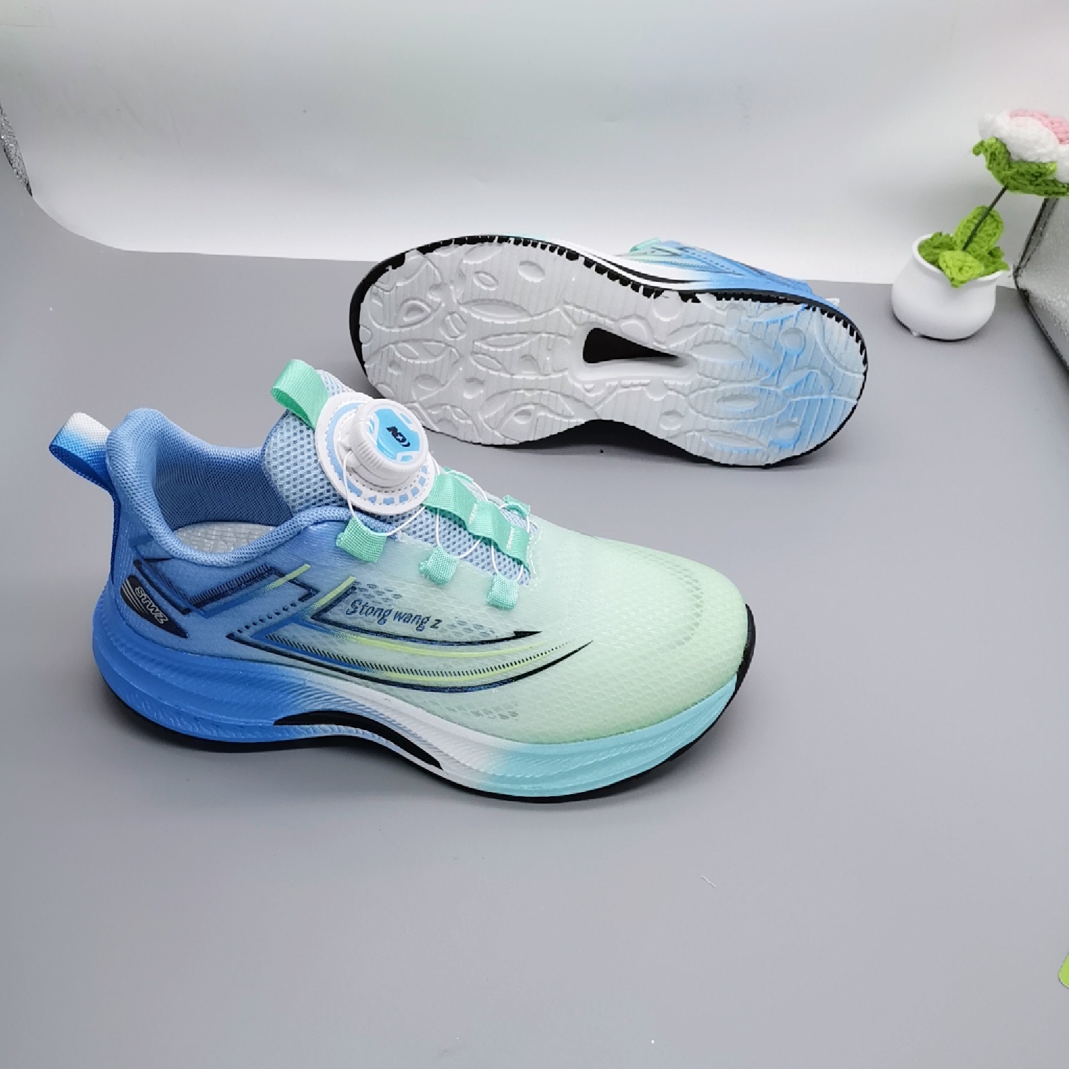 Calzado deportivo de red transparente para niños 38-42 yardas 2025 malla de verano nuevos zapatos para niños zapatos de papá para niños de gran tamaño