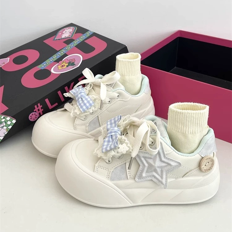 Женские модные повседневные кроссовки на толстой подошве с увеличением роста, с бантом, лето 2025, новые, милые, с узором бабочка и звезда