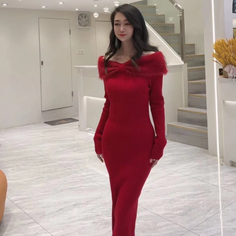 New year's battle robe Christmas atmosphere wear elegant slim slimming off-shoulder red knitted dress women's autumn and winter