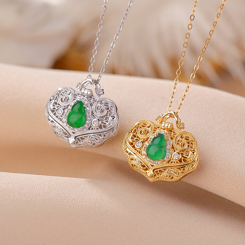 Mặt dây chuyền hình túi rỗng bầu cổ điển bạc S925 mạ vàng đính ngọc lục bảo — Kiểu bạc (không có dây chuyền)