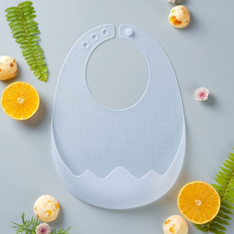 Children's soft light and thin waterproof foldable bib, ultra thin storage system for food, with pocket