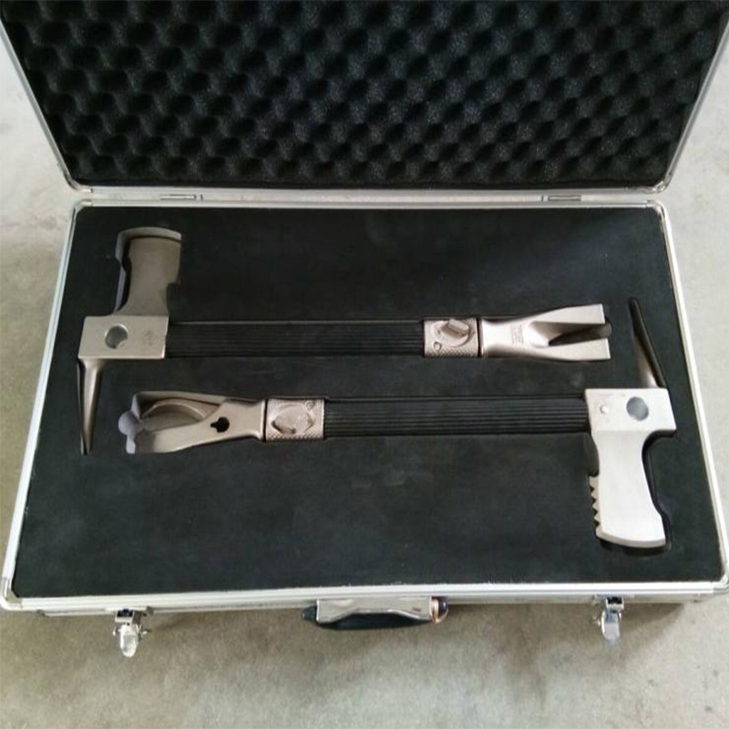 撬斧工具QFS-A   供应可伸缩式撬斧工具QFS-A  哈利跟撬棍 铁挺