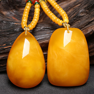 Baltic Old Beeswax Pendant Water Drops No Matter Brand Chicken Yellow Amber Men's and Women's Blood Pepper Sweater Chain Accessories