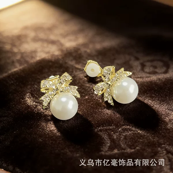 Korean Style New Bowknot Fashion Elegant Earrings, Light Luxury Versatile Ear Clips, Stylish Fresh Daily Earrings Wholesale