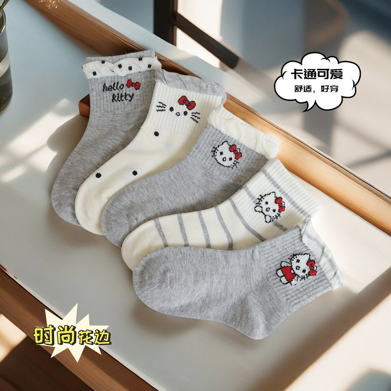 Manufacturer Aidi Da children's socks, new autumn collection, girls' lace cartoon combed cotton Korean style cute mid-calf socks Manufacturer Aidi Da children's socks, new autumn collection, girls' lace cartoon combed cotton Korean style cute mid-calf socks