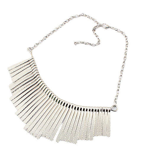 geometric fashionable necklace with tassels