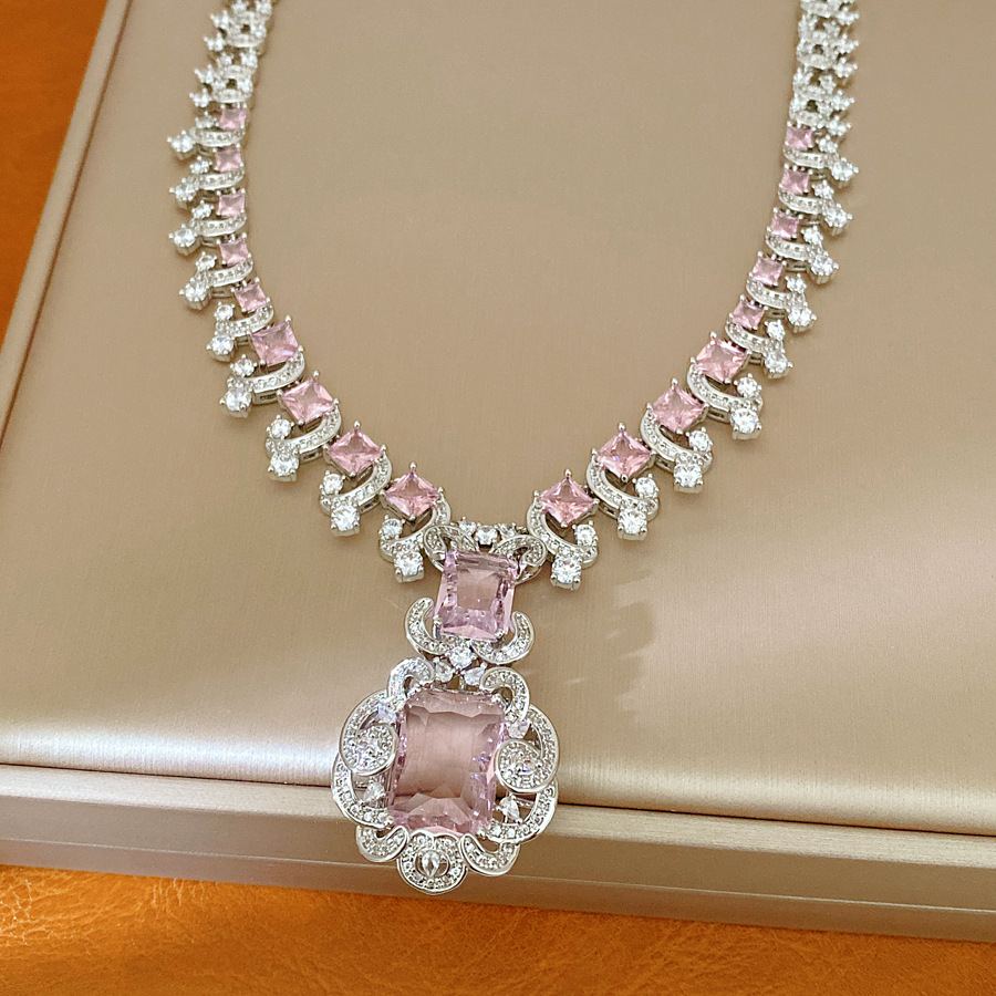 Collar de encaje cuadrado de piedra de martillo lujoso ligero nicho palacio estilo estilo exquisito conjunto de joyería estilo retro
