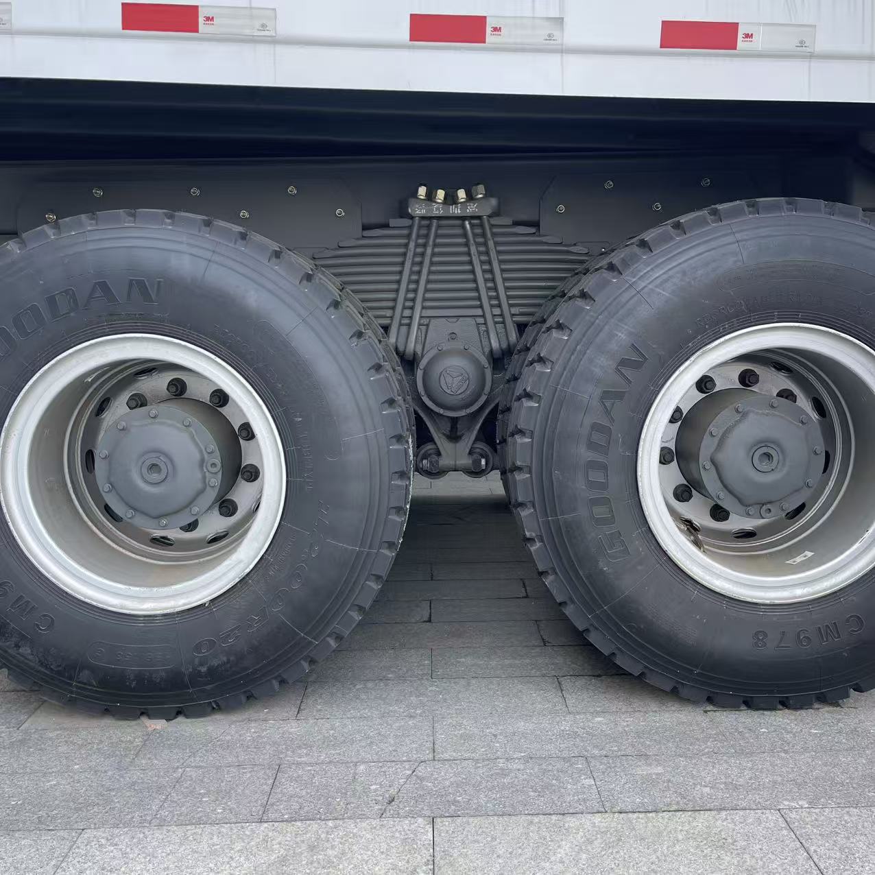 Cross-border African Sinotruk HOWO 371 horsepower dump truck, tipper truck, muck truck, Sinotruk HOWO dump truck