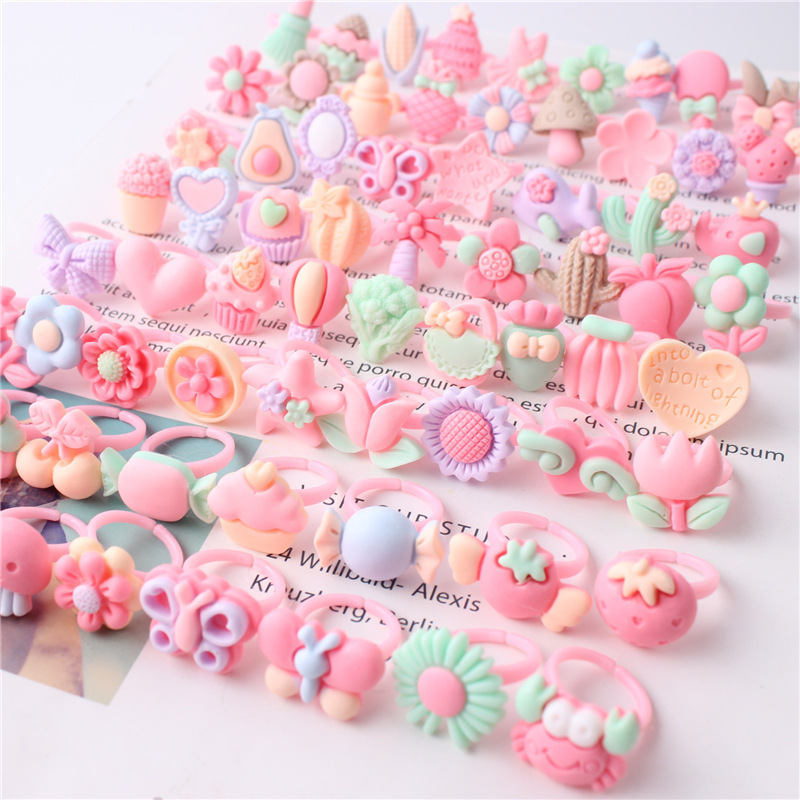 Yiwu mercado nocturno puesto empuje pequeño anillo de productos básicos puesto al por mayor en línea popularidad regalos para niños juguetes luminosos