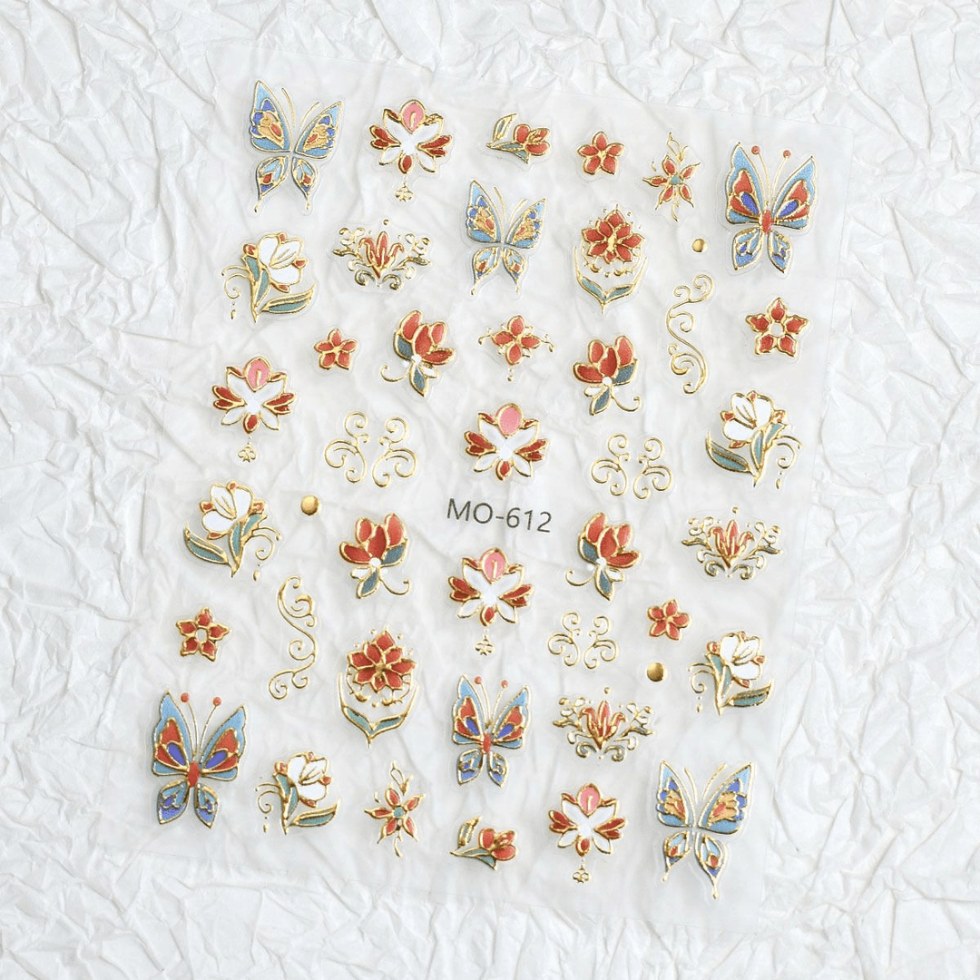 T681- Chinese style blue and white porcelain 612 pieces