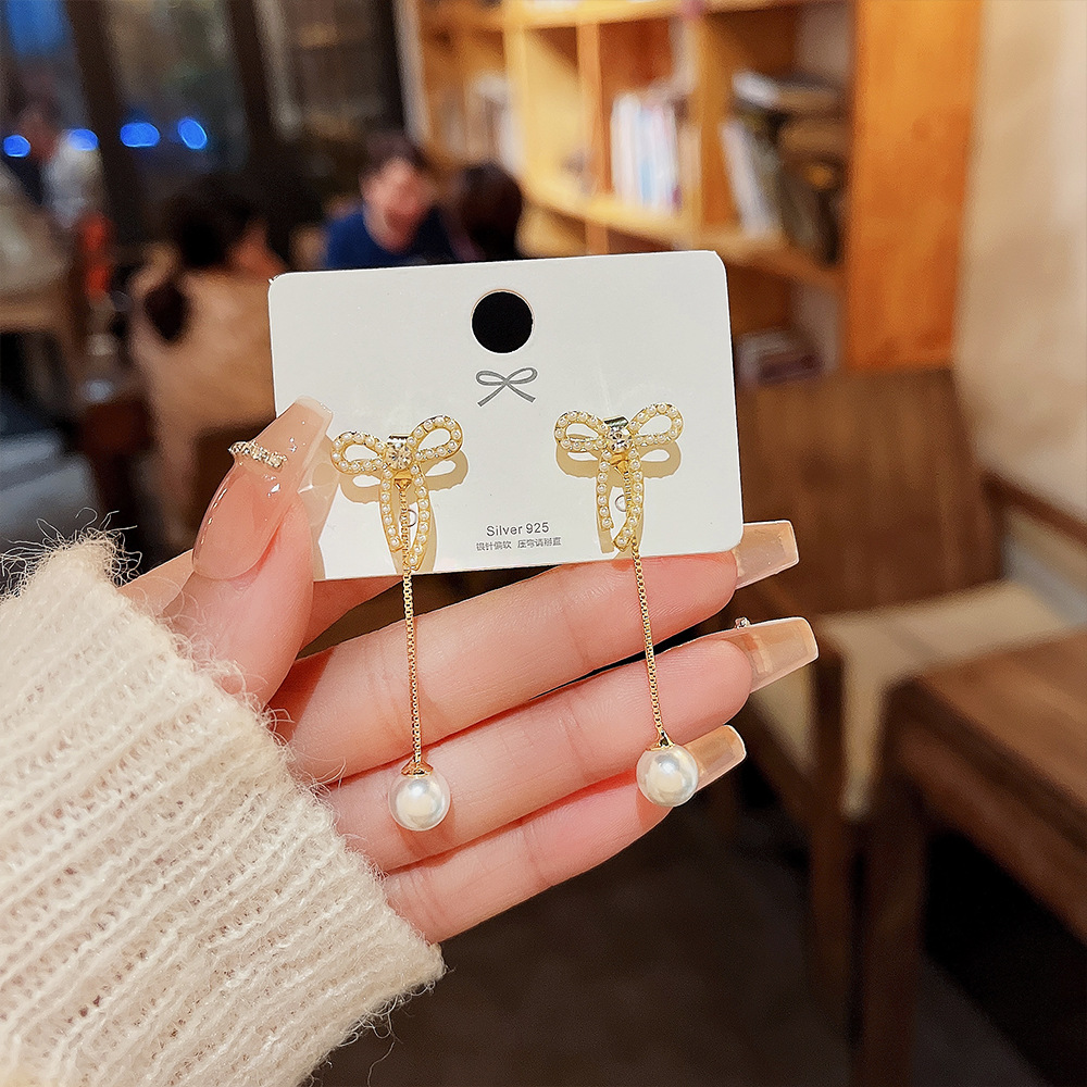 Fashion Butterfly Copper Inlay Zircon Earrings 1 Pair