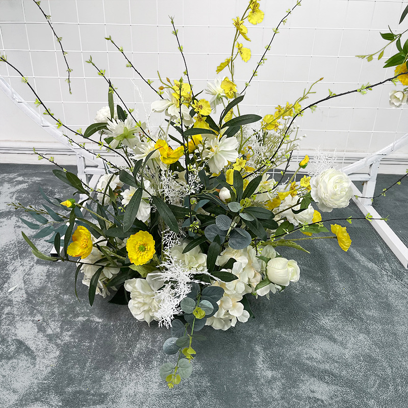 El comercio exterior de la boda flor artificial piso de la boda flor de seda apoyos de la flor de eucalipto flor artificial fila accesorios de la boda floral