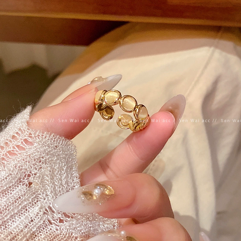 Ring, Retro Small Bow Design, Light-Luxury Silver-Tone Statement, One Size