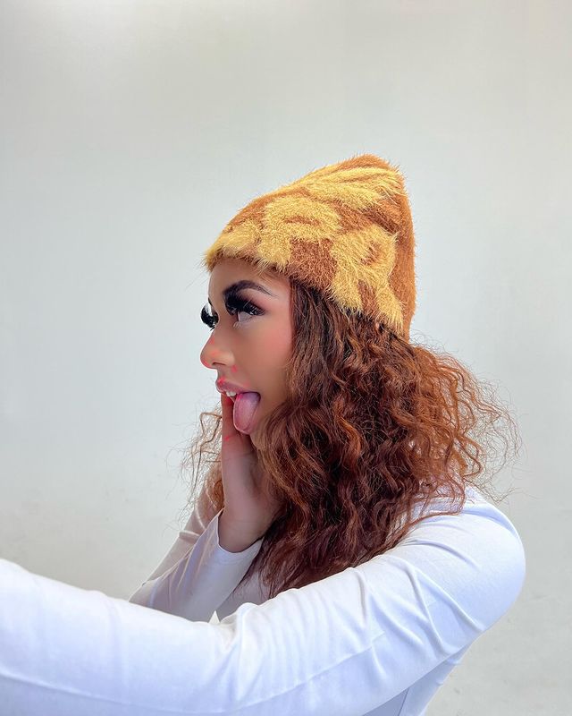 Women's Casual Letter Eaveless Wool Cap display picture 5