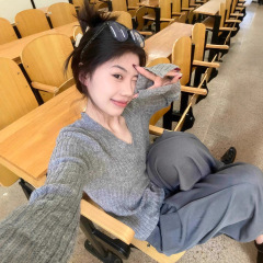 纸片人慵懒开衩袖针织打底衫女2025秋新款百搭V领显瘦长袖上衣秋
