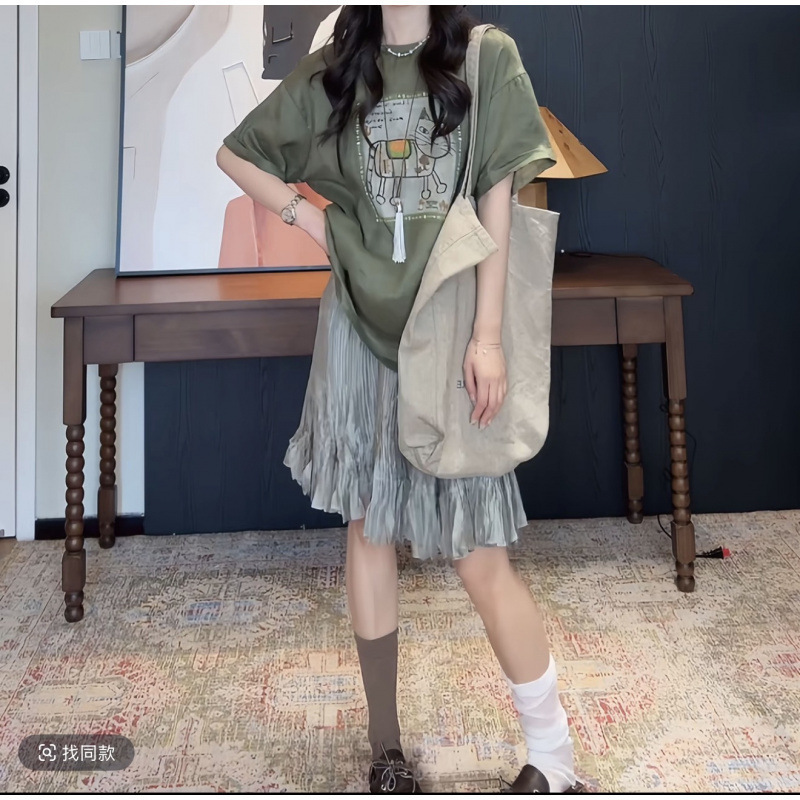 Fashionable Women's Clothing with Cartoon Print, Loose-Fitting Versatile Ramie Short-Sleeve Top + Pleated Skirt