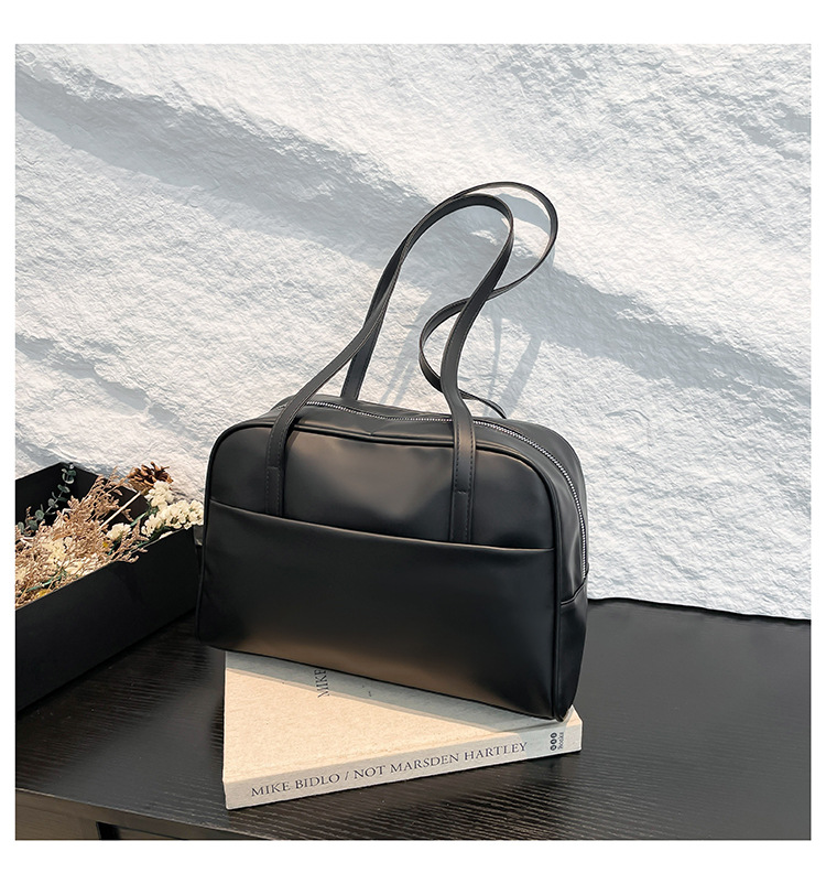 Koreli tarzı büyük kapasiteli tek omuz çantası kadın 2025 sonbahar yeni modeli retro koltuk altı çantası şık minimalist tote çanta