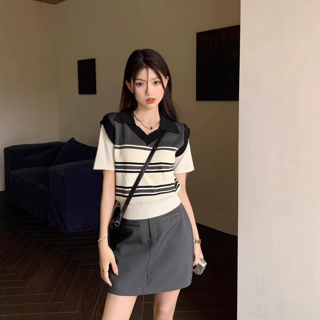 Трансграничный 2025 новый сшитый поддельный двухкомпонентный топ с короткими рукавами женский летний школьный стиль ретро полосатый короткий свитер