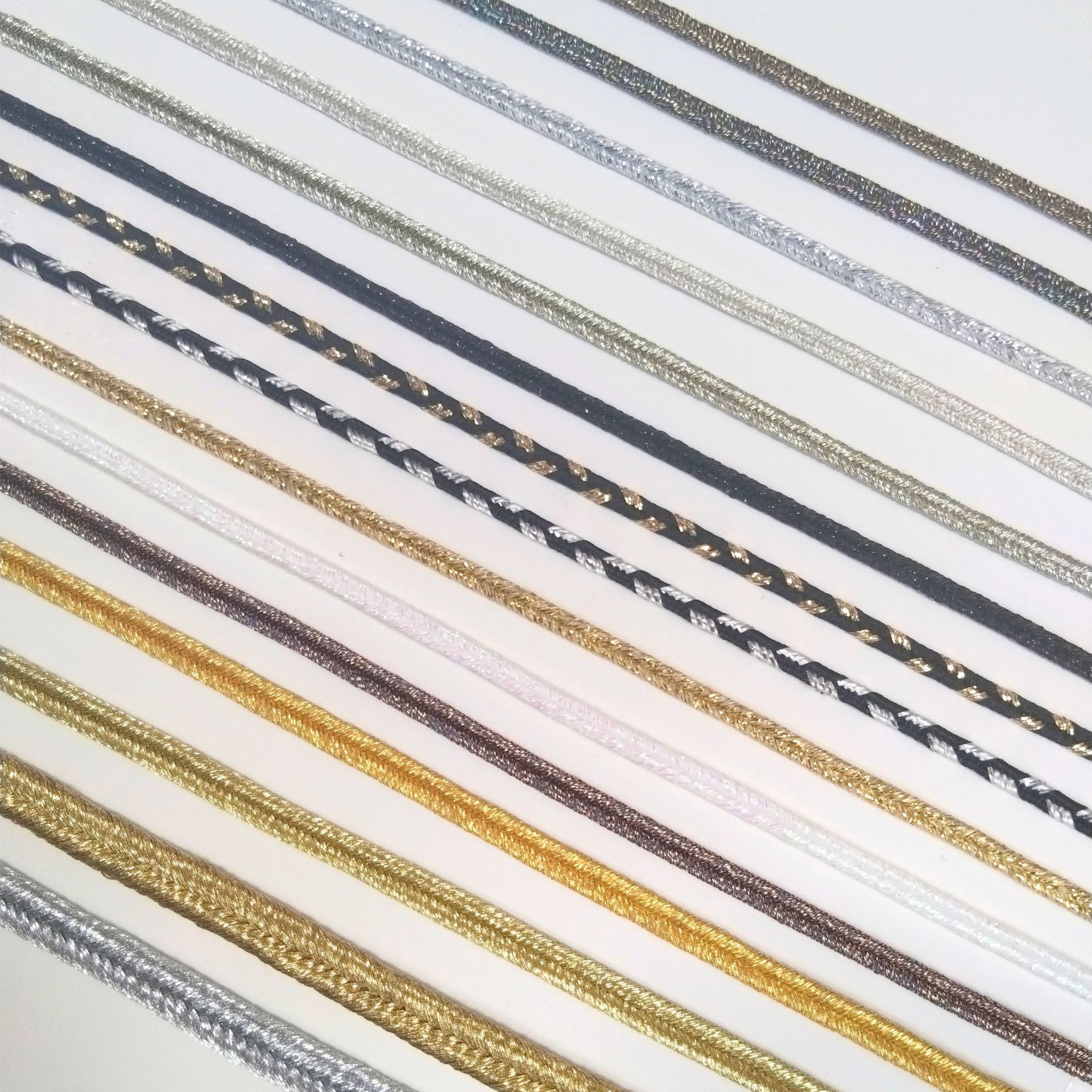 厂家2mm3mm4mm5mm7mm绣花织带金银蛇腹带凹带坑绳编织蛇腹带K绳