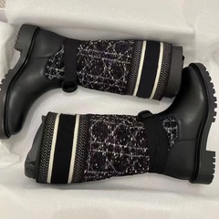 高版D家のアルファベットの刺繍の靴下の靴の本革は色を合わせてもいいです。