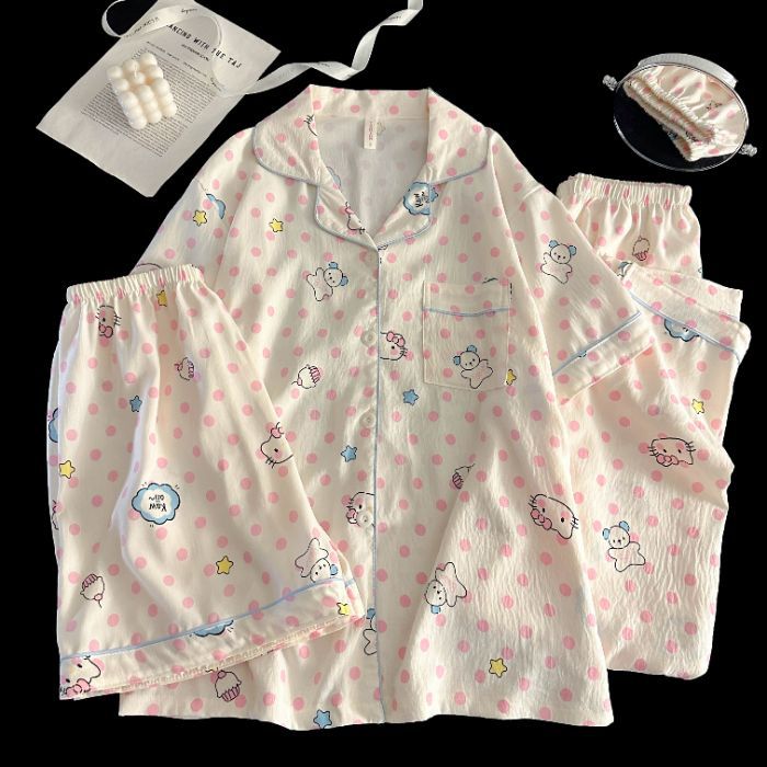 Venta al por mayor transfronteriza de tres piezas nube de algodón solapa cárdigan de dibujos animados pantalones de manga corta pantalones cortos ropa a domicilio traje de pijama de mujer