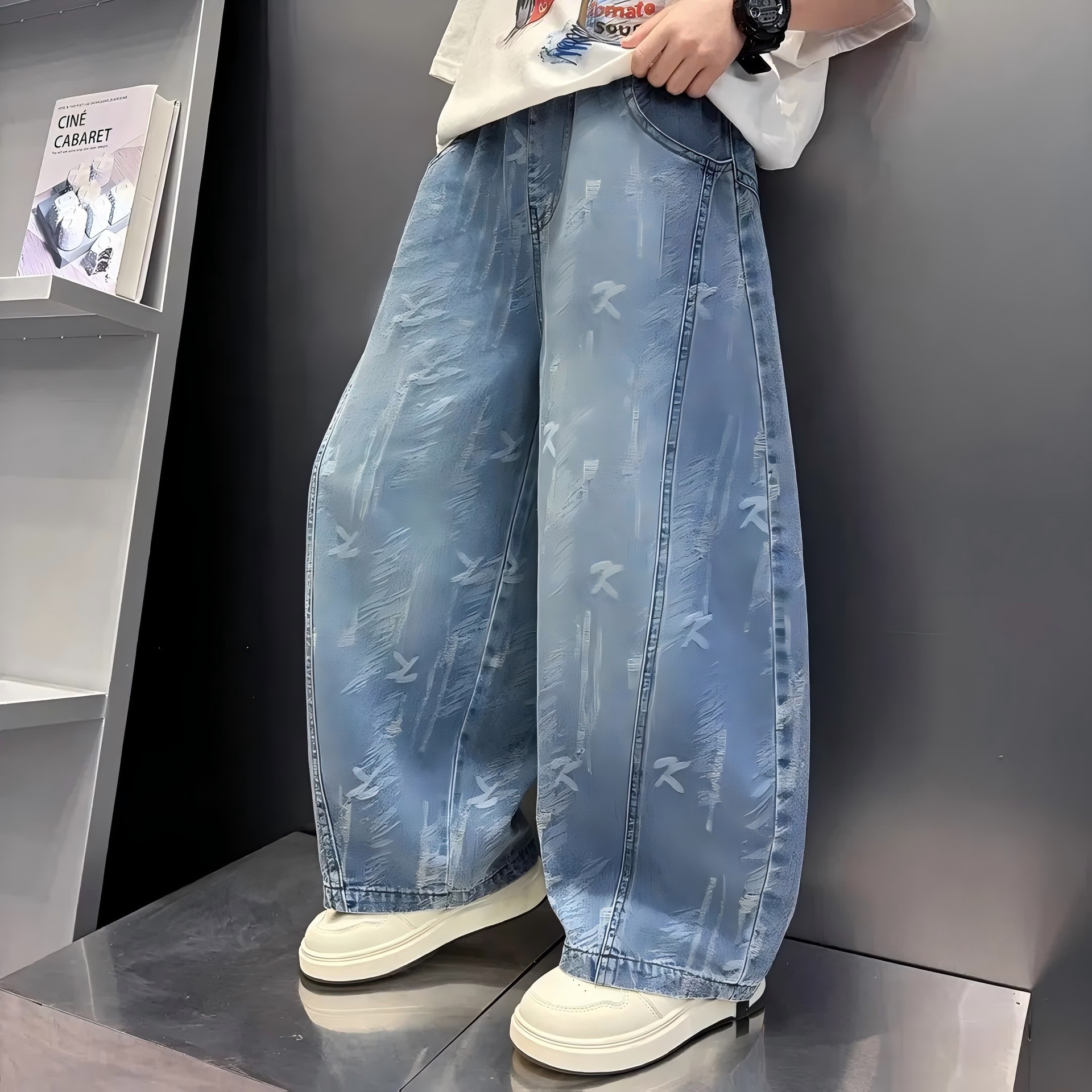 Summer Thin, Fashionable, Street-Friendly, Versatile, Loose-Fitting Lettered Jeans for Boys and Girls