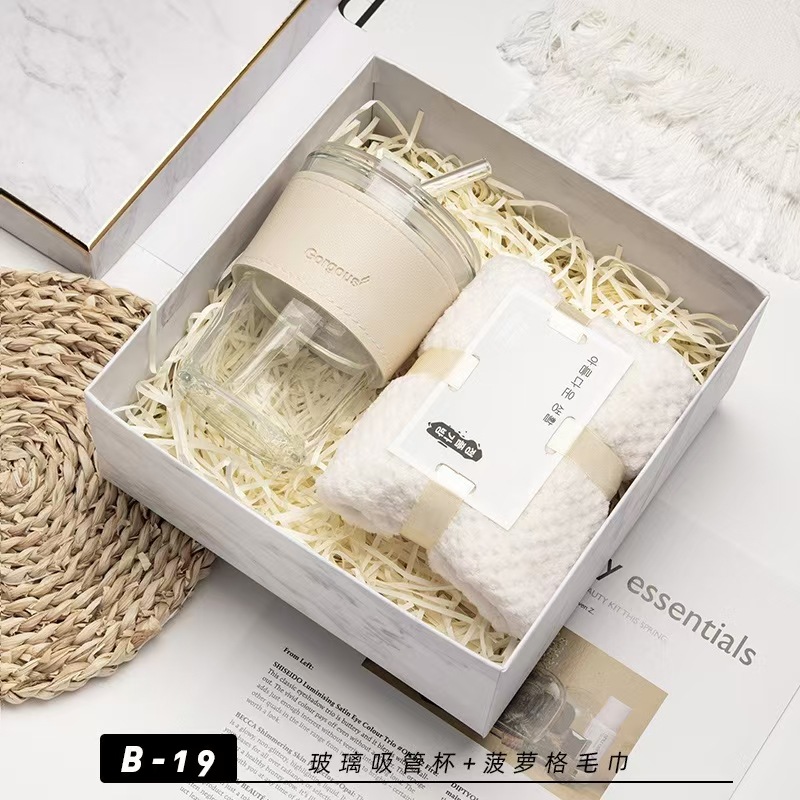 Caja de regalo de compañía, set de regalo empresarial, pequeños regalos prácticos para empleados, regalos de alta gama para el Festival del Bote Dragón.