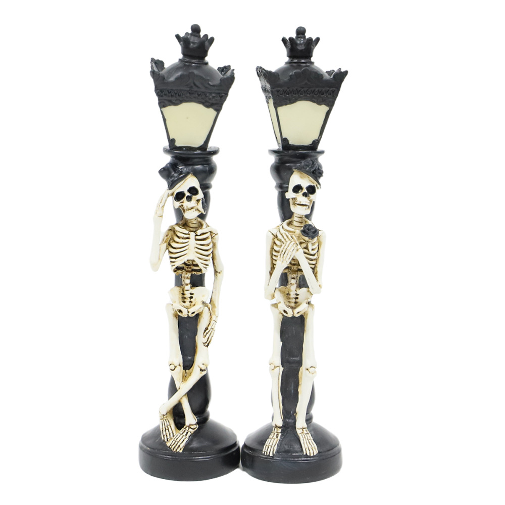 한 쌍의 해골 램프
