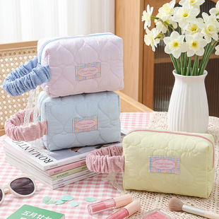 �W�p���Ļ��y���ٽz��С����Ů�ı�y�������ɐ�����֙C�ռ{��