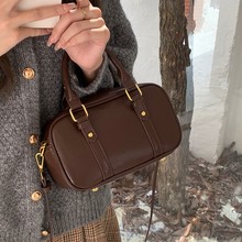 外贸跨境复古通勤包包韩版保龄包女2024春季新款手提包单肩斜挎包