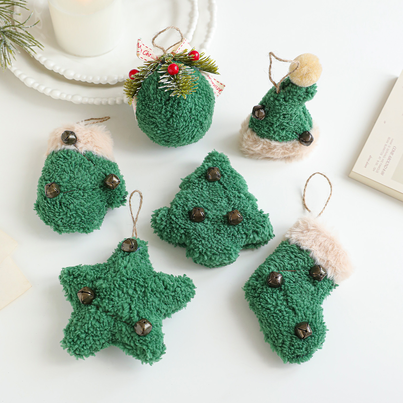 Transfronterizo americano verde bordes peluche colgante de tela bordes blancos árbol de Navidad colgante estrellas campana muñecas de dibujos animados