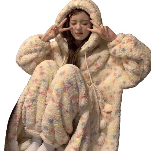 New autumn and winter coral velvet pajamas for women in winter plus velvet thick robe, robe, plush home wear set