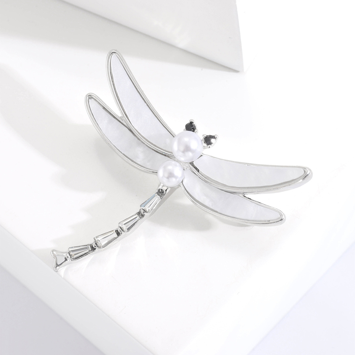 Women's Gender Elegant Simple Style Pin Dragonfly Alloy Women's Brooches