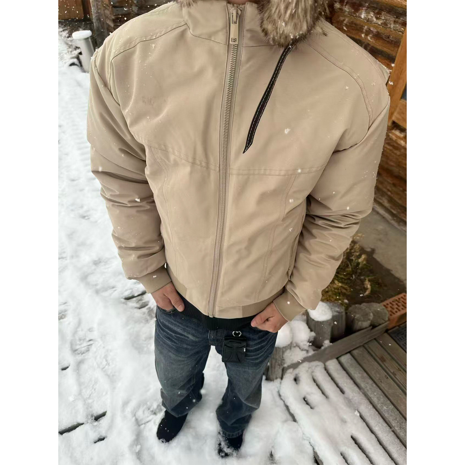 Eme Yishengyi Jacket Stand Collar Cut Outdoor 90% New National Standard White Duck down Jacket Men's Loose Fit