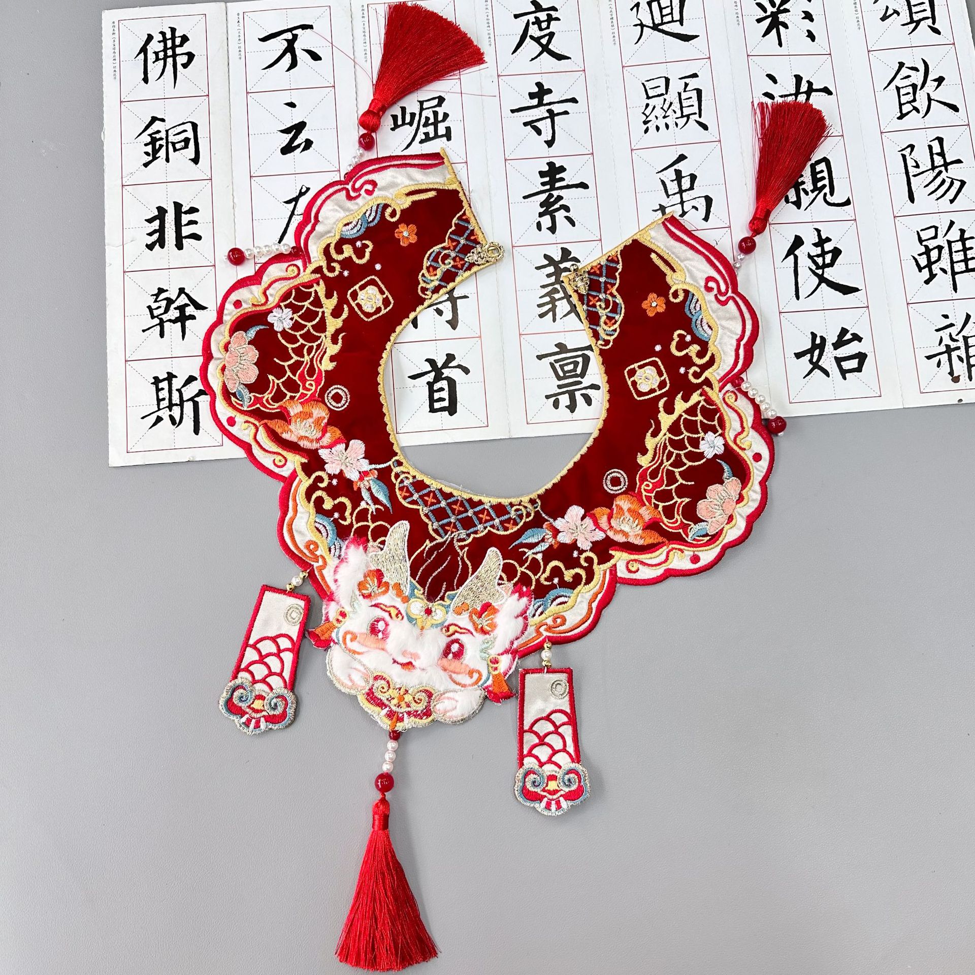Nueva ropa china para niños, set de Año Nuevo rojo con falda de cuello falso con chal antiguo image 4
