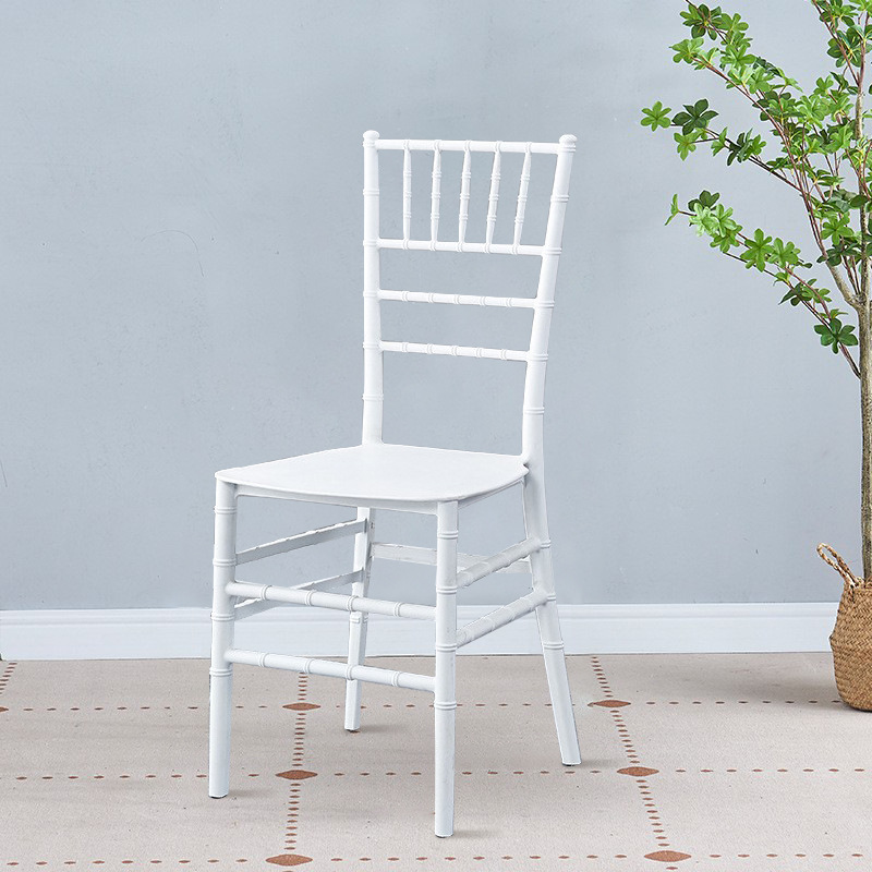 Fabricantes de sillas de bambú, césped al aire libre para bodas, sillas de comedor, sillas de plástico casuales, sillas blancas PP