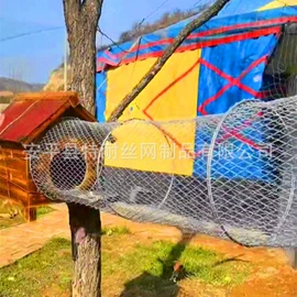 防护栏;护栏网;铁丝网