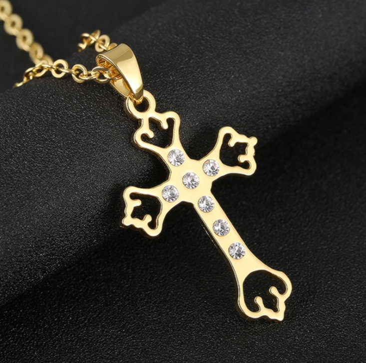 Hot Selling Men's Fashionable and Personalized Simple Cross Diamond Necklace,_voghion.com