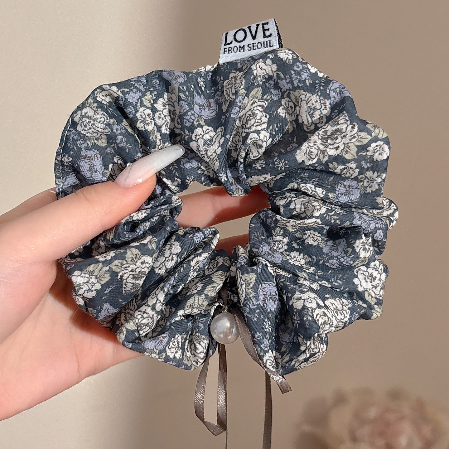 Nuevo scrunchie de encaje multicapa 2026 para mujer, lazo para el pelo de alta gama, accesorio suave para el cabello estilo coreano.